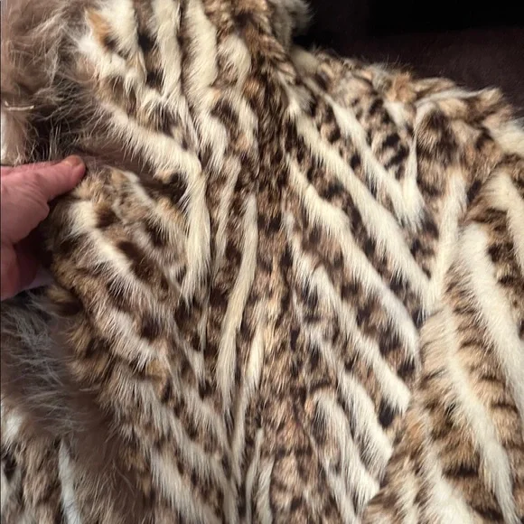 GENUINE LEOPARD FUR VINTAGE FABULOUS LONG COAT ADDITIONAL PHOTOS!! - Picture 16 of 17